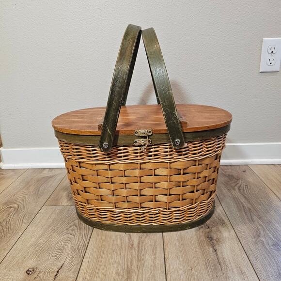 Vintage Wicker Picnic Basket with Wooden Top - Picture 1 of 8